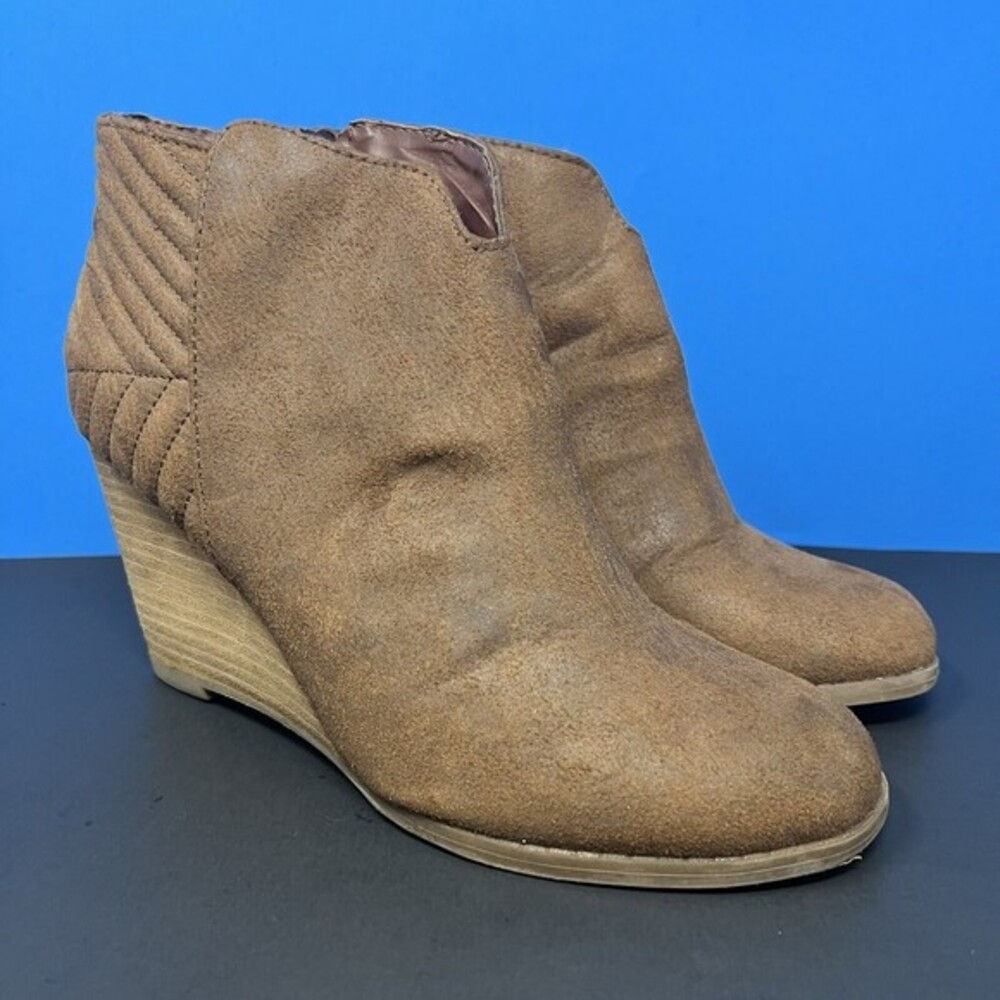 Carlos by Carlos Santana‎ Camira Brown Faux Suede Booties Ankle Boots Women's 9